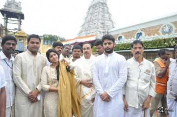 Lie Movie Team At Tirumala